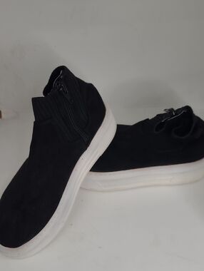 Steve Madden Cormac Booty Sneakers Girls Size 3